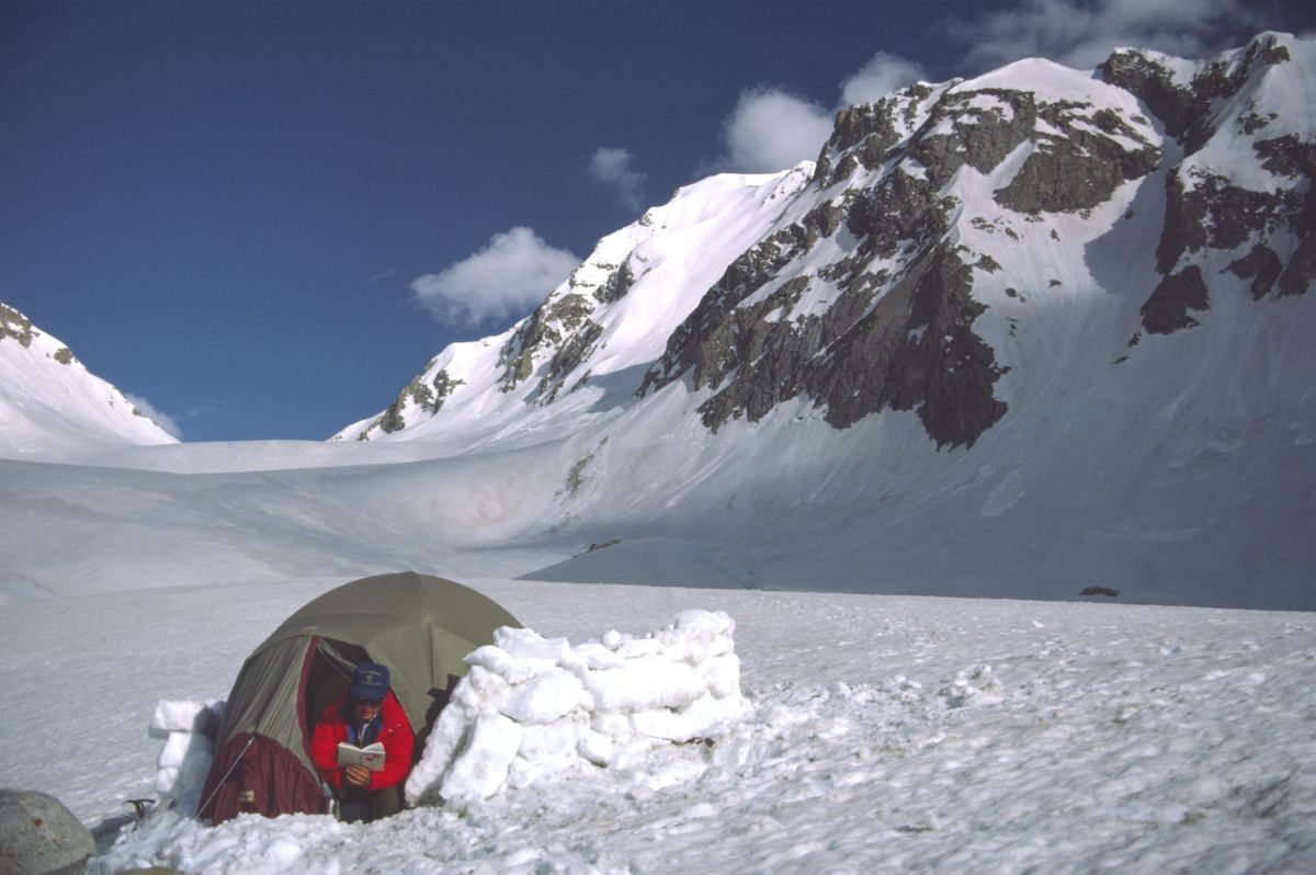 Fes de Scally Presents: Letters from Pakistan: A Himalayan Memoir