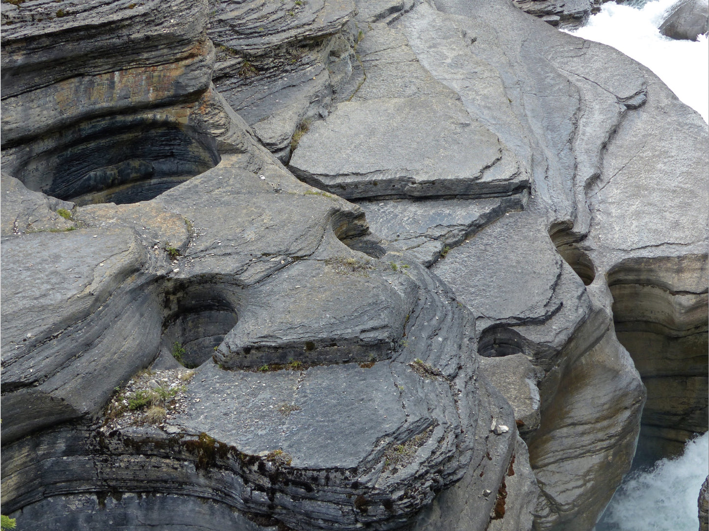 Dale Leckie Presents: Scenic Wonders of Canada's Mountain Parks - Exploring Banff, Yoho, and Jasper National Parks